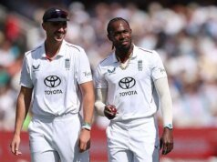 Feira de comparação do England Attack 2005 – Trescothick