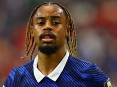 O Liverpool tem como alvo Barcola, que não estava no elenco do PSG devido à vitória do Lens na Supertaça