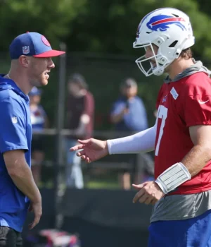 https3A2F2Fmedia.zenfs_.com2Fen2Fbuffalo_bills_wire_usa_today_sports_articles_2532F068cb22dcb88.webp
