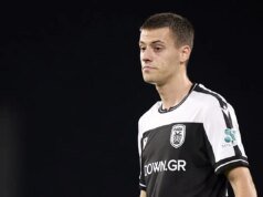 Os torcedores do PAOK protestaram contra Constâncio ao BVB de várias maneiras