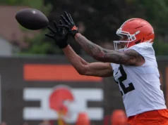 WR do segundo turno dos Browns impressiona analistas no acampamento
