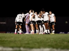 Mulheres vencem o Flamengo no Brasileiro