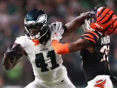 Com Makai Lemmon ferido, 2 Eagles WRs desconhecidos escalam gráfico de profundidade
