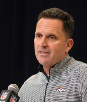 https3A2F2Fmedia.zenfs_.com2Fen2Fdenver_broncos_wire_usa_today_sports_articles_5842F22e006aced4.webp