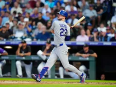 Kyle Tucker separa os Ducks no Dodger Stadium com o golpe da vitória