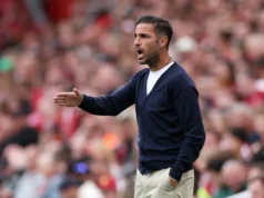 Destaques: Liverpool 2-0 Como – Fabregas ‘orgulhoso’, Jackets fazem estreia nos Reds