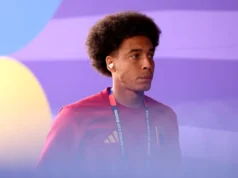 Oficial | Axel Witsel completou a mudança OGC Nice