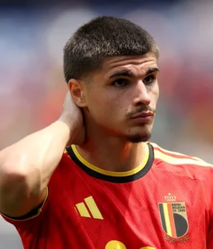 https3A2F2Fmedia.zenfs_.com2Fen2Fget_french_football_news_7022F4e94319b6b2d3b00e9be3714318dba8a.webp