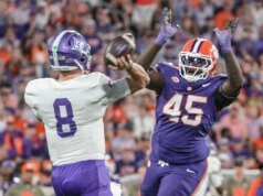 Clemson football DT Vic Burley demitido após prisão