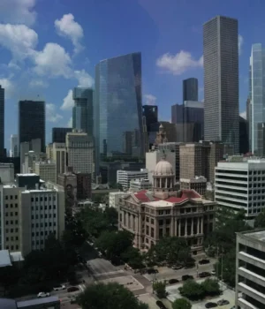 https3A2F2Fmedia.zenfs_.com2Fen2Fhouston_chronicle_hearst_7152F3fdef1cc4fc78b4f74b9443f599abcc5.webp
