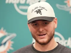 A ex-estrela do Texas Quin Yers está sendo negociada dos Dolphins para os Jaguars