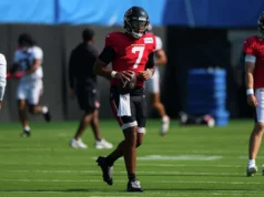 Houston Texans faz uma exibição dominante no treino conjunto com Carolina Panthers, cheio de lesões