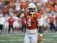 Longhorns DB Jelney MacDonald ganhou um lugar na lista de observação do Thorpe Award
