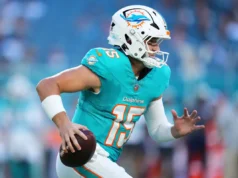 Os Dolphins passam de outro QB, deixando-os com apenas dois
