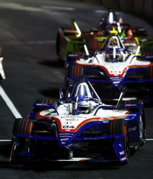 https3A2F2Fmedia.zenfs_.com2Fen2Fmotorsport_articles_4452F7316b55a291355dc484a4702f1c507b3.jpg