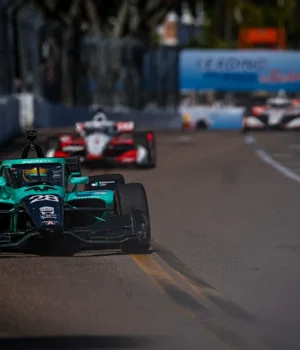 https3A2F2Fmedia.zenfs_.com2Fen2Fmotorsports_wire_articles_9902Fbe46cdfe2b3b25dde5689e546a2df16.webp