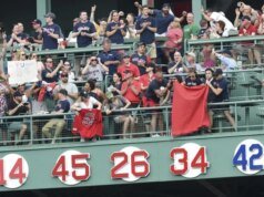 Chad Tracy envia mensagem forte ao Fenway após a vitória do Red Sox