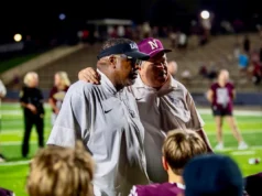 Niceville derrotou West Florida, comemorando a primeira vitória de Adron Robinson como HC