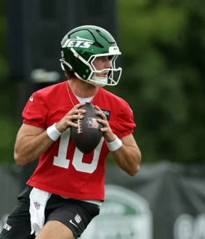 https3A2F2Fmedia.zenfs_.com2Fen2Fny_jets_wire_usa_today_sports_articles_1492F4c4e012fc9d6d6c928.webp