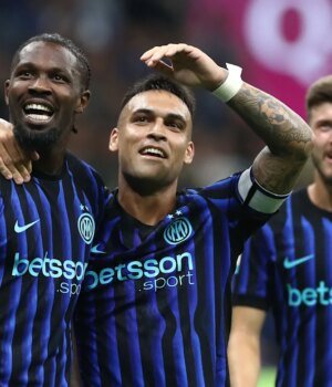https3A2F2Fmedia.zenfs_.com2Fen2Fonefootball_articles_8022F53d9a2eb170adbe8f6826808e666093e.jpg
