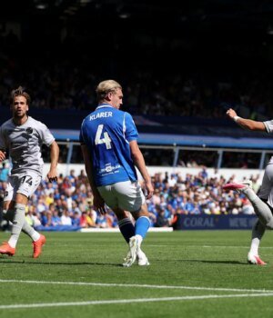 https3A2F2Fmedia.zenfs_.com2Fen2Fonefootball_articles_8022Fa249581a7642ad0a806076f183b4d226.jpg