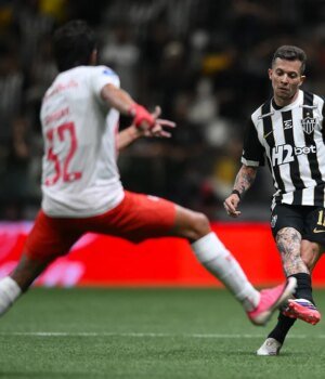 https3A2F2Fmedia.zenfs_.com2Fen2Fonefootball_articles_8022Fe36023bb7e5ede8d578ee15f51fb2ad6.jpg
