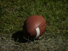 A temporada de futebol americano da escola secundária de Bay County começa com o Kickoff Classic