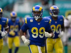 Sean McVay: “Nada de novo” sobre Aaron Donald