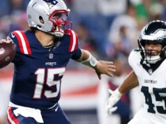 O novato do Patriots, QB Behren Morton, substituiu o apostador e, em seguida, lançou o TD vencedor do jogo