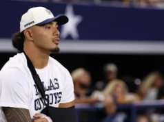 O linebacker e time especial dos Cowboys, Marist Leufau, quebrou a mão