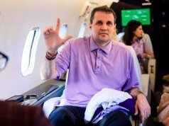 Tome uma posição sobre o retorno de profissionais na SEC, Big Ten Colleges