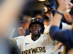 Os Brewers reagem aos resultados da pesquisa: Faltando quase um mês para o beisebol, como os Brewers terminarão?
