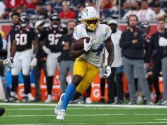 KeAndre Lambert-Smith estava entre os 6 Chargers que aumentaram seu estoque contra os texanos.