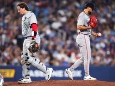 Há muitas dúvidas na quarta derrota consecutiva do Red Sox na terça-feira em Toronto
