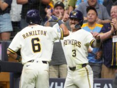 Os Brewers venceram os Mariners por 22 a 0 em uma noite histórica