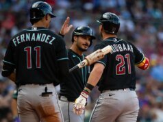 Os D-Backs evitam a raspagem, superando os Red Sox por 7-6