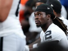 Notícias dos Raiders: Ashton Genty ferido