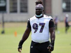 Os Giants recebem um DT massivo do Baltimore Ravens