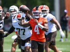 Recapitulação do campo de treinamento do Cleveland Browns: Dia 18 – O primeiro dia de Watson como titular
