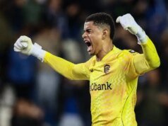 Liverpool está em negociações abertas com Genk para contratar o goleiro Luca Bruggemans, de 18 anos