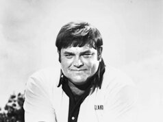 Charlie North, ex-assistente técnico de futebol da OU e membro do Hall da Fama da OCA, morre aos 82 anos