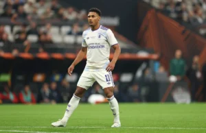 Unai Emery admite que Ollie Watkins pode ser vendido enquanto Emiliano Martinez pede para deixar o Aston Villa