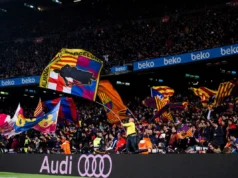 Barcelona cancelou comemorações planejadas para jogadores vencedores da Copa do Mundo depois que a polícia entrou em confronto com torcedores