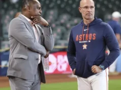 Os Astros tomaram a decisão para Joe Espada após demitir o GM Dana Brown