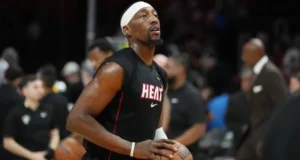 Espera-se que a ex-estrela do Warriors assine após a compra