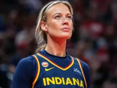 Sophie Cunningham reage depois de perder a febre do pesadelo