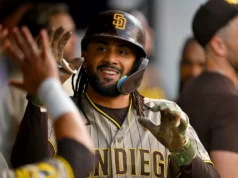 Fernando Tatis Jr. dos Padres rouba um grand slam de Francisco Lindor do Mets.