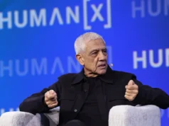 O proprietário dos Seahawks, Vinod Khosla, responde às críticas de seu fandom dos Steelers