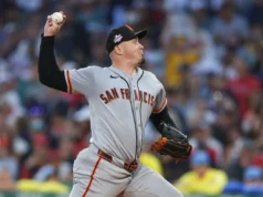 Blade Tidwell registrou sete eliminações para os Giants no Fenway Park