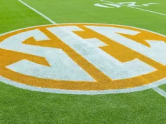 Todos os cinco nomeados para a equipe All-SEC de treinadores de pré-temporada de 2026
